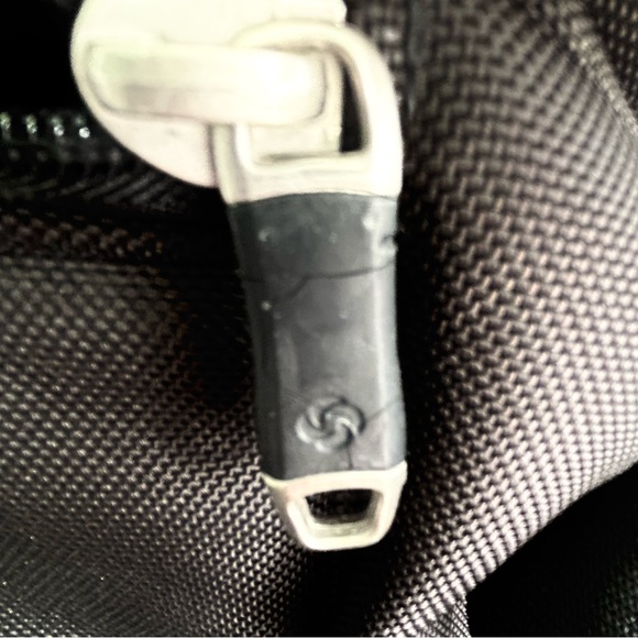 SAMSONITE Travel Duffle Bag/Weekender, Black. - Picture 15 of 16